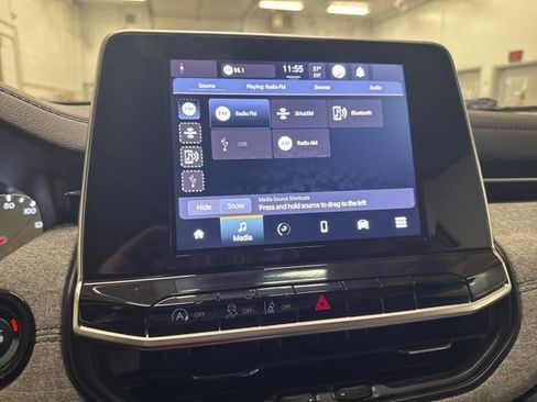 Used 2022 Jeep Compass Latitude image 17