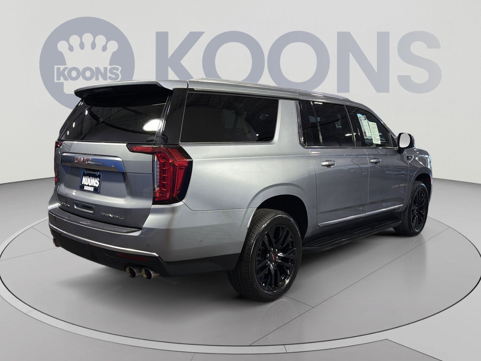 Used 2024 GMC Yukon XL Denali w/ Advanced Technology Package AWD/4WD image 7