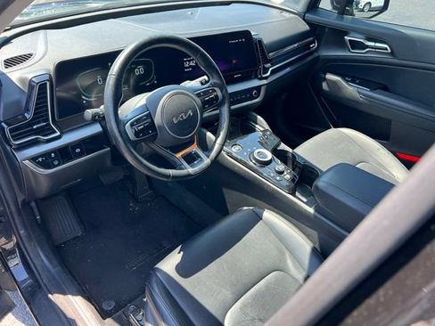 Certified 2023 Kia Sportage EX AWD/4WD image 15