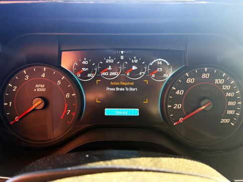 Used 2018 Chevrolet Camaro SS image 19