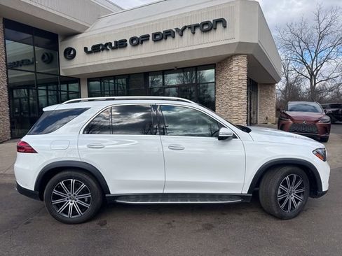 Used 2024 Mercedes-Benz GLE 450 4MATIC image 2