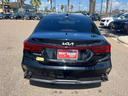 Used 2024 Kia Forte LXS w/ LXS Technology Package FWD image 7
