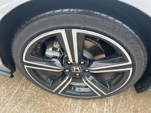 Used 2023 Honda Accord Sport image 5