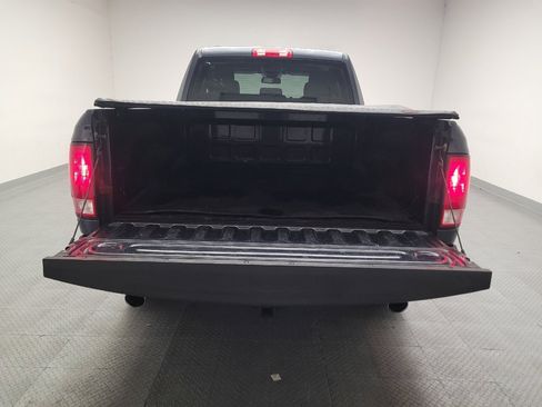 Used 2015 RAM 1500 Express RWD image 29