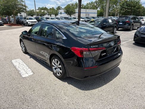 Used 2023 Honda Civic LX image 9