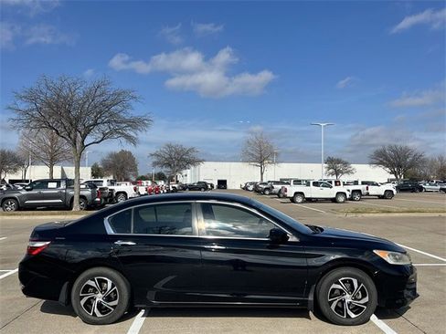 Used 2017 Honda Accord LX image 3