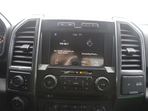 Used 2017 Ford F150 XLT w/ Equipment Group 301A Mid AWD/4WD image 13
