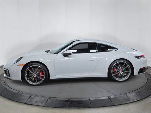 Used 2024 Porsche 911 Carrera S image 2