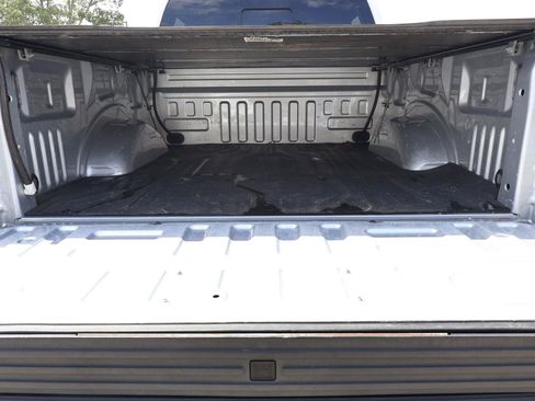Used 2019 Ford F150 XLT w/ Equipment Group 302A Luxury AWD/4WD image 6