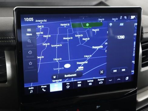 Used 2024 Ford Expedition XLT image 29