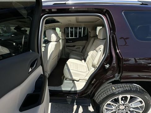 Certified 2021 GMC Acadia Denali w/ Denali Technology Package FWD image 31