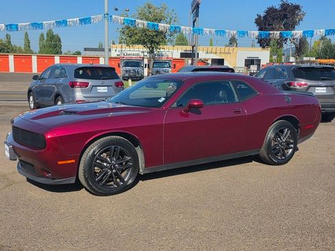 Used 2019 Dodge Challenger SXT w/ Plus Package image 25