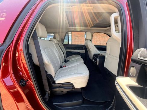 Used 2019 Ford Expedition Max Platinum AWD/4WD image 24