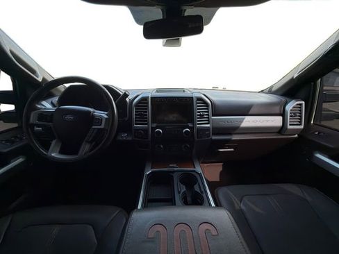 Used 2017 Ford F250 King Ranch w/ FX4 Off-Road Package AWD/4WD image 35