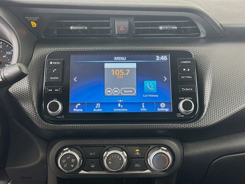 Used 2023 Nissan Kicks SV image 22