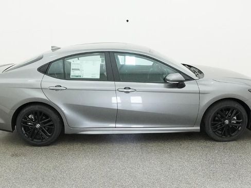 New 2026 Toyota Camry SE FWD image 11