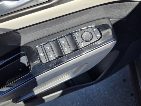 New 2026 Nissan Pathfinder SL w/ SL Premium Package FWD image 19