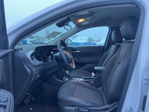 Used 2025 Buick Encore GX Preferred image 11