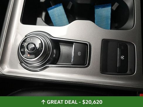 Used 2024 Ford Edge SEL image 33