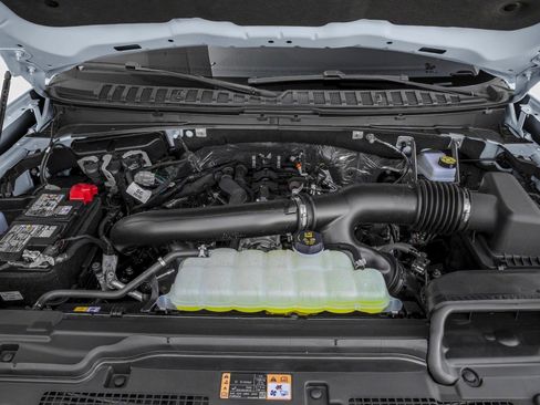 New 2026 Ford Expedition Active AWD/4WD image 8
