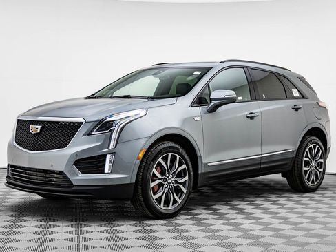 Used 2023 Cadillac XT5 Sportv image 3