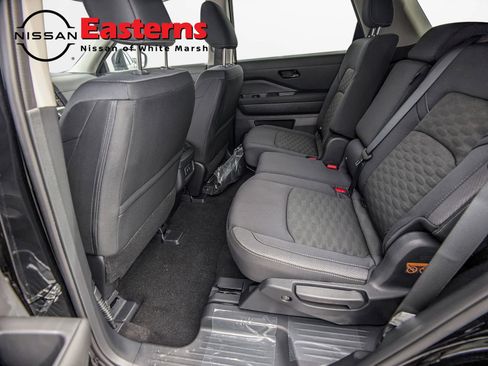 New 2026 Nissan Pathfinder SV image 21