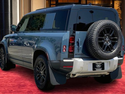 New 2025 Land Rover Defender 110 S image 3