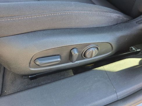 Used 2024 Chevrolet Malibu LT image 25