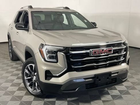 Used 2025 GMC Terrain Elevation w/ Elevation Premium Package AWD/4WD image 39