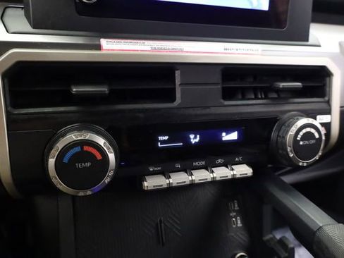 Used 2024 Toyota Tacoma SR5 AWD/4WD image 23