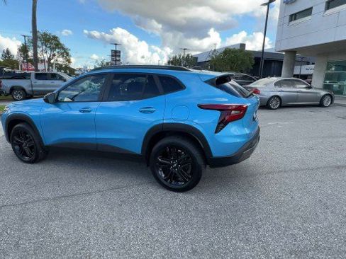 Used 2025 Chevrolet Trax ACTIV w/ Driver Confidence Package image 6