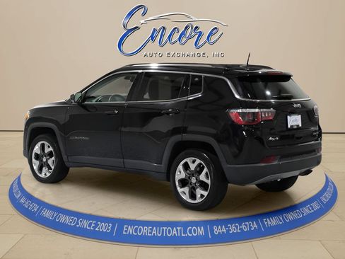 Used 2018 Jeep Compass Limited w/ Navigation Group AWD/4WD image 3