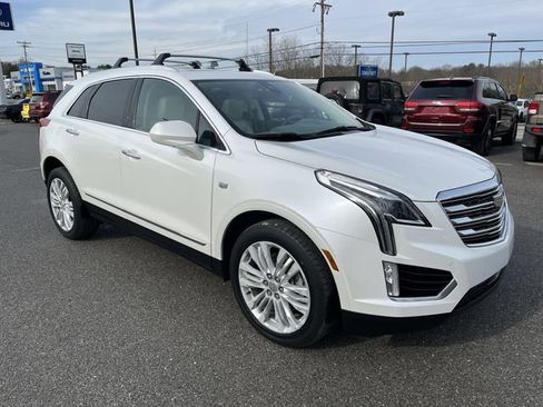 Used 2017 Cadillac XT5 Premium Luxury AWD/4WD image 10