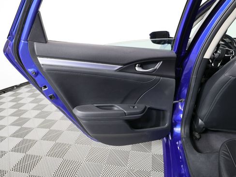 Used 2016 Honda Civic Touring image 16