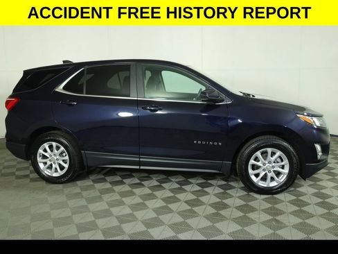 Used 2021 Chevrolet Equinox LT FWD image 2