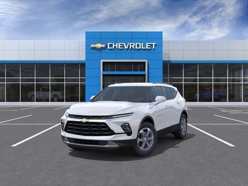 New 2026 Chevrolet Blazer LT w/ Convenience Package AWD/4WD image 8