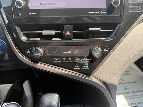 Certified 2022 Toyota Camry XLE w/ Cold Weather Package FWD image 21