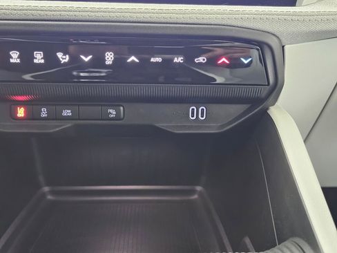 New 2026 Jeep Cherokee Laredo AWD/4WD image 29