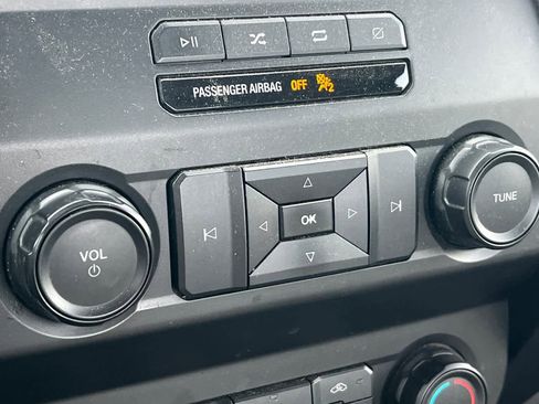 Used 2019 Ford F150 XL w/ Equipment Group 101A Mid image 17