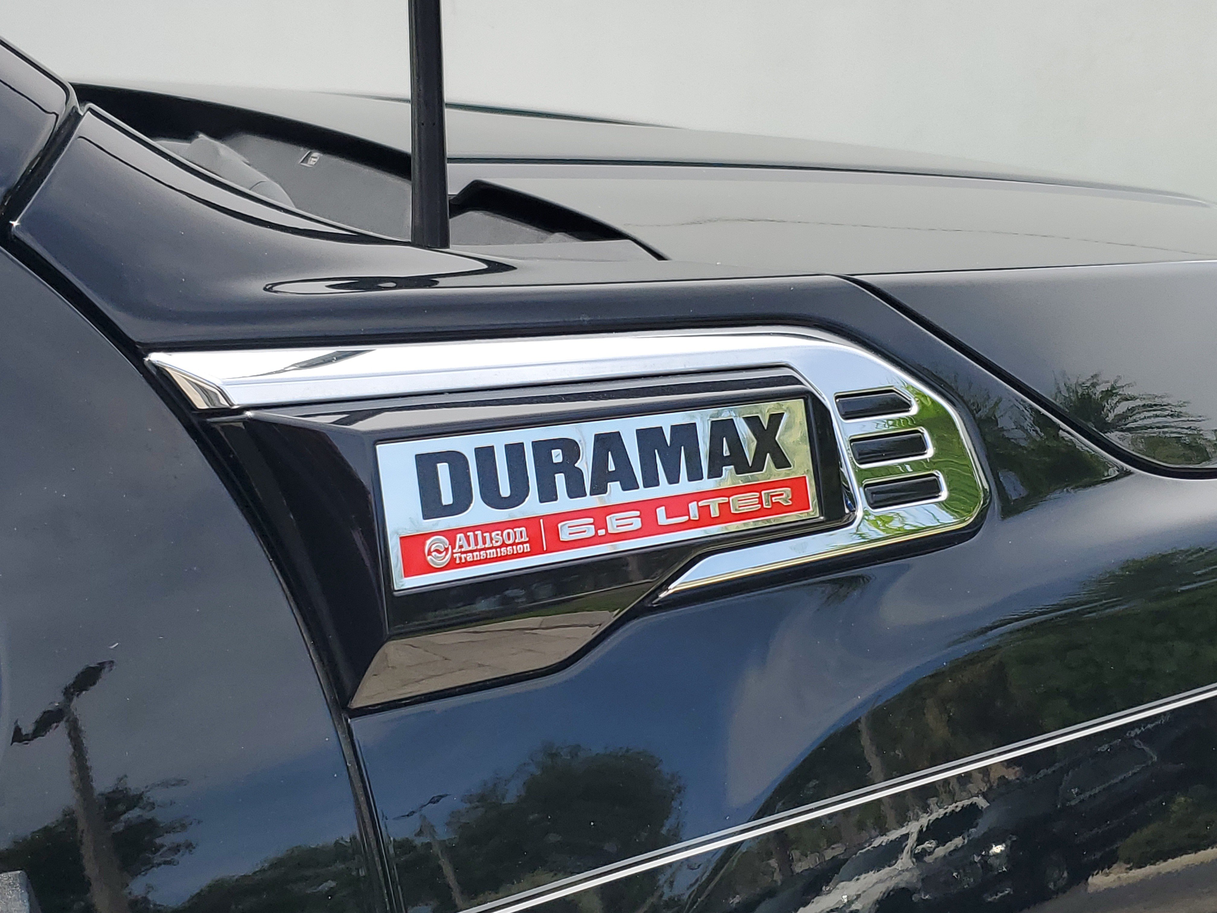 Certified 2025 GMC Sierra 2500 Denali w/ Denali Reserve Package AWD/4WD image 9