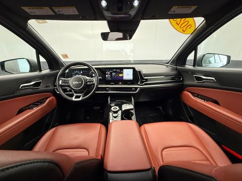 Used 2023 Kia Sportage SX Prestige image 3