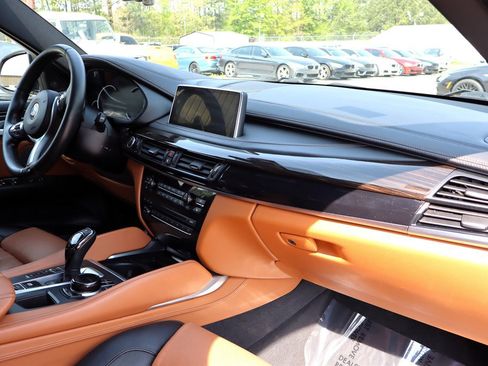 Used 2017 BMW X6 xDrive50i image 21