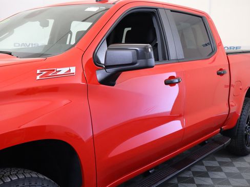 Used 2023 Chevrolet Silverado 1500 LT Trail Boss w/ Protection Package image 13