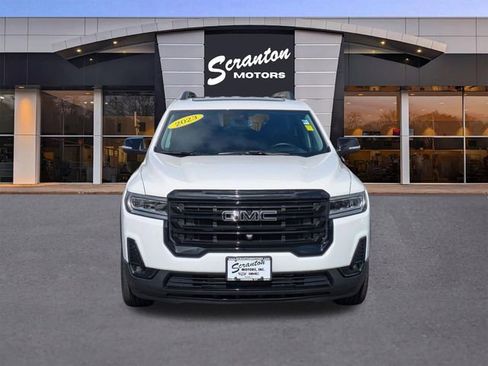 Used 2023 GMC Acadia SLT w/ Elevation Edition image 8