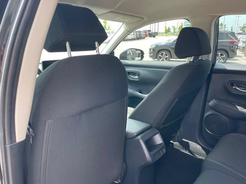 Used 2025 Honda HR-V LX image 24
