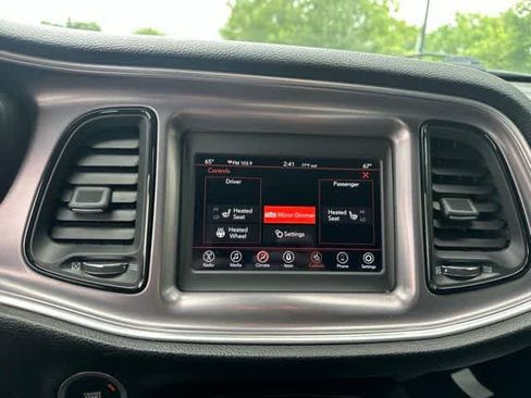 Used 2019 Dodge Challenger SXT w/ Driver Convenience Group AWD/4WD image 11