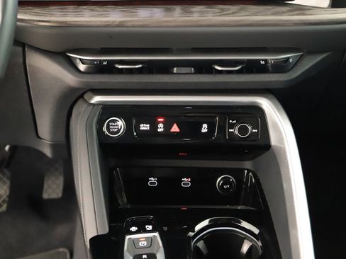 Certified 2025 Audi Q5 Premium Plus w/ Premium Plus AWD/4WD image 20