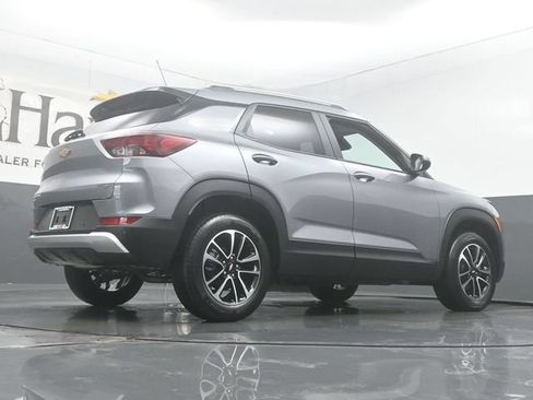 New 2026 Chevrolet TrailBlazer LT w/ Convenience Package AWD/4WD image 11
