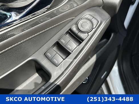 Used 2023 Chevrolet Traverse Premier w/ LPO, Cargo Package image 21