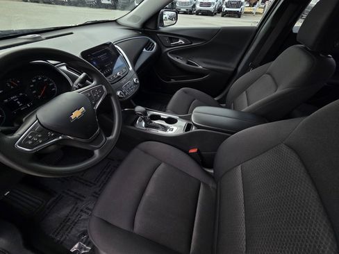 Used 2023 Chevrolet Malibu LT image 9
